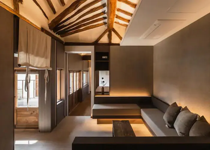 Luxury Central Apt